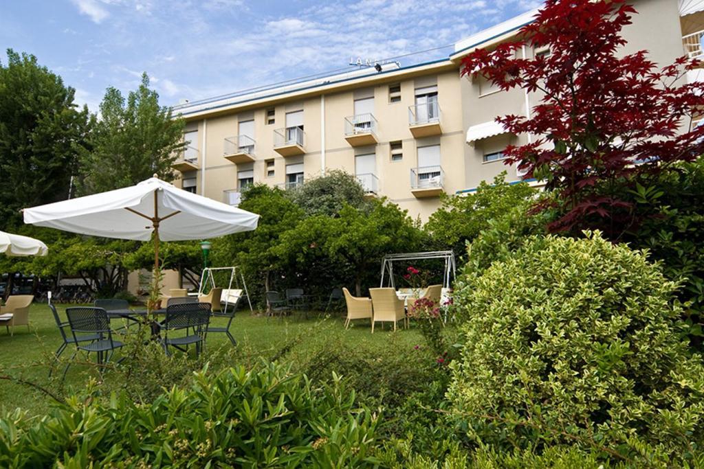 Hotel Janeiro Frontemare Lido di Jesolo Exterior photo