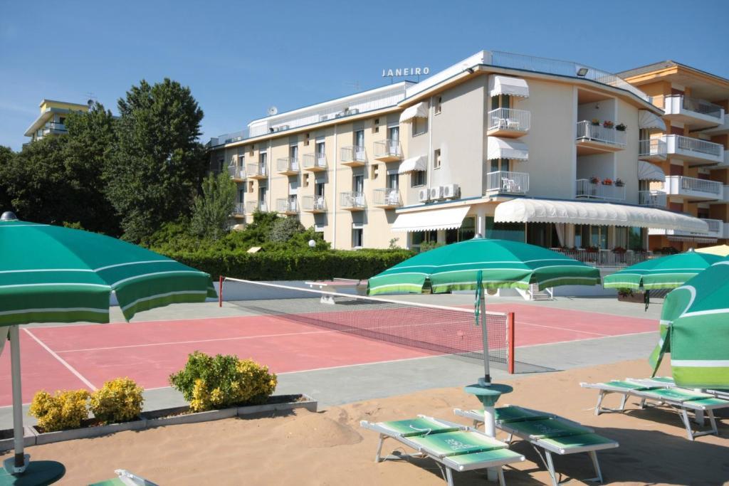 Hotel Janeiro Frontemare Lido di Jesolo Exterior photo